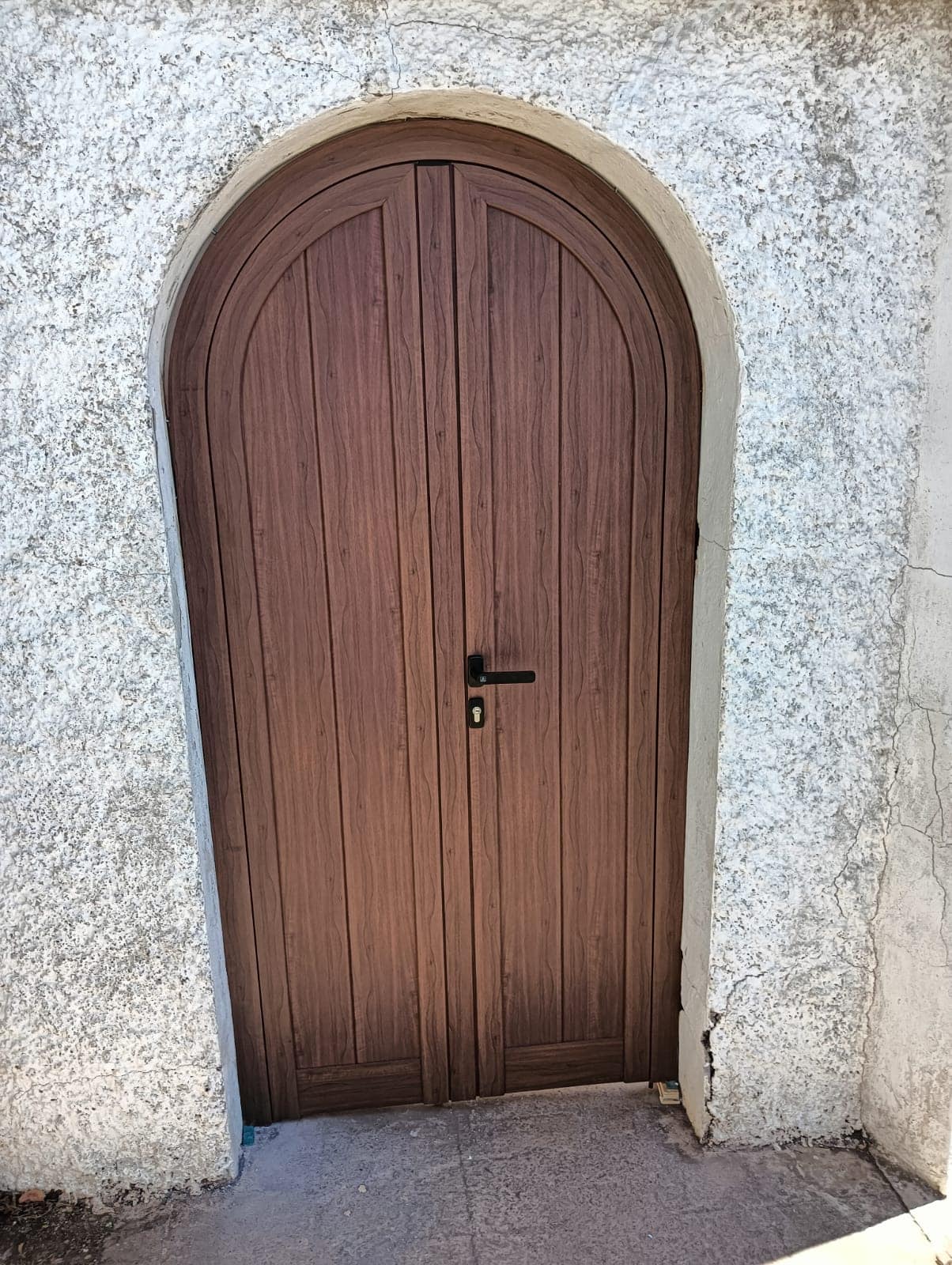 puerta aluminio rolfbenker