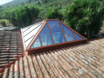 techos de cristal a cuatro aguas