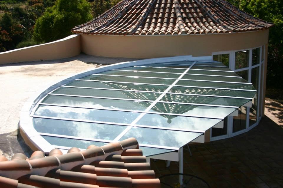 Cubierta de cristal exterior