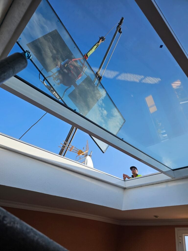 Instalacion de cubierta de vidrio en techo 8