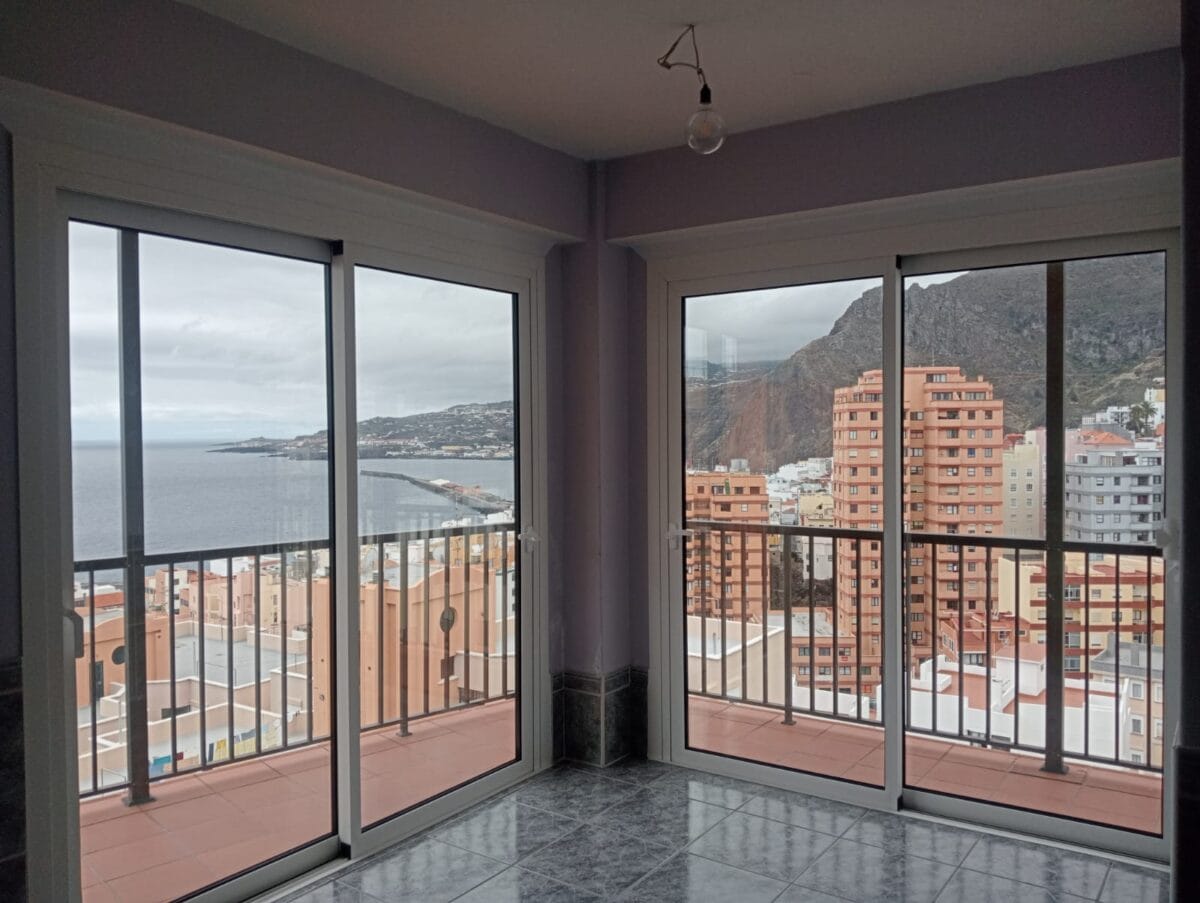 Rolf Benker carpintería de aluminio en La Palma