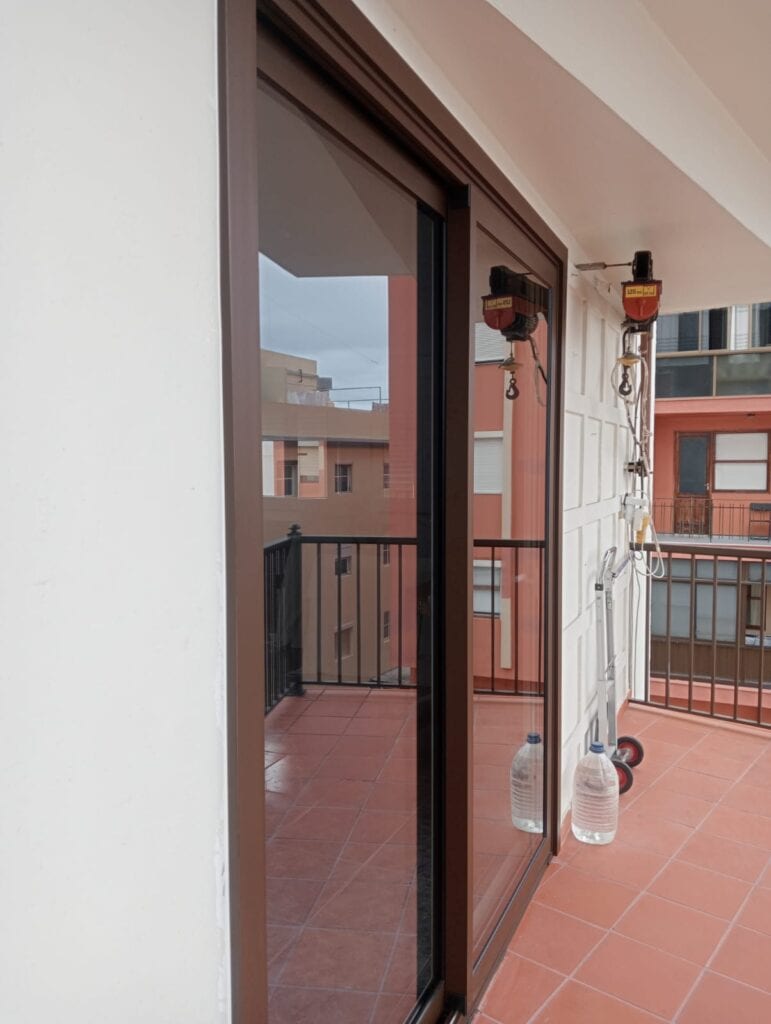 Rolf Benker carpintería de aluminio en La Palma