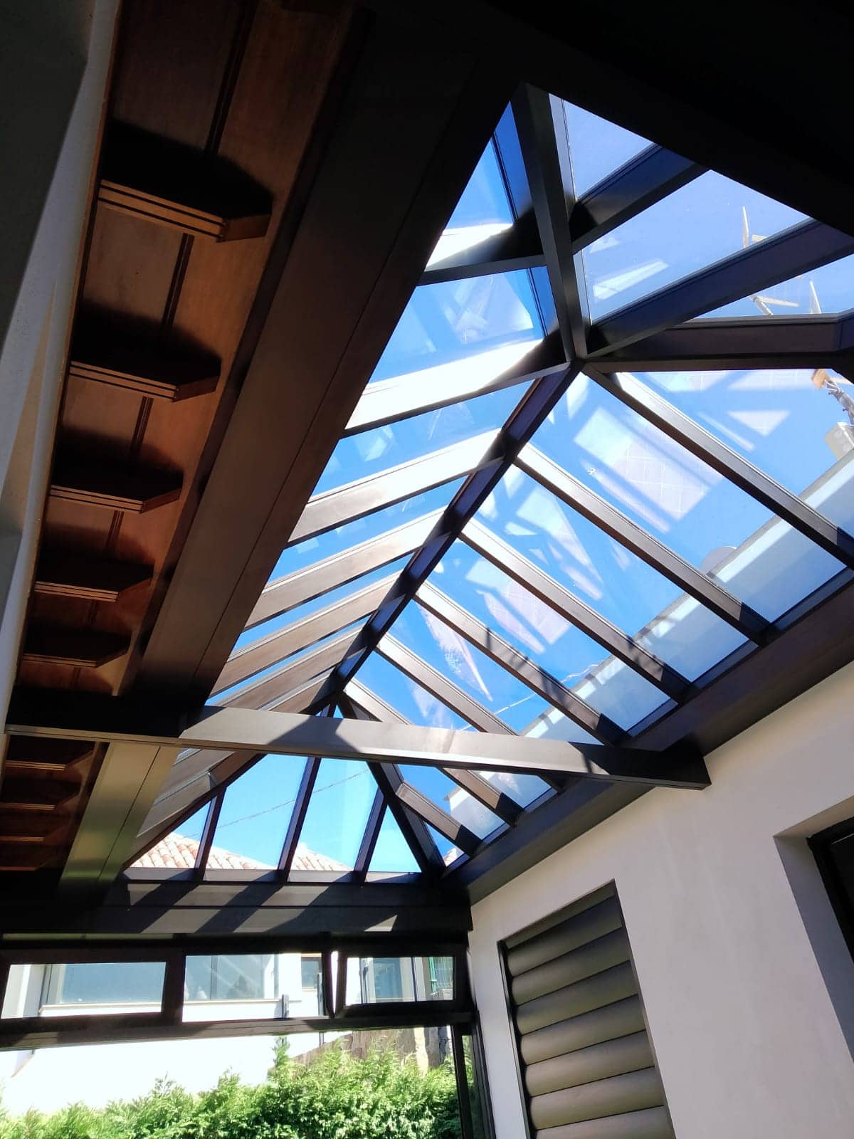 Rolf Benker, carpintería de aluminio en La Palma