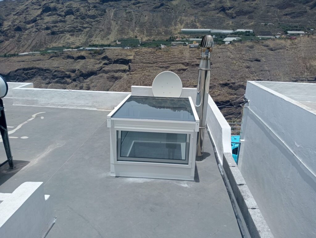 Rolf Benker, carpinteria de aluminio en La Palma