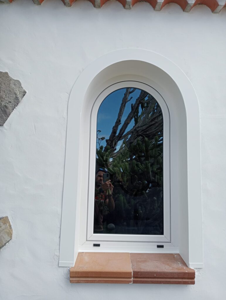 carpintería de aluminio a medida en la isla de La Palma