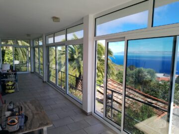 Cerramiento de terraza en aluminio en La Palma: luz, vistas y confort todo el año
