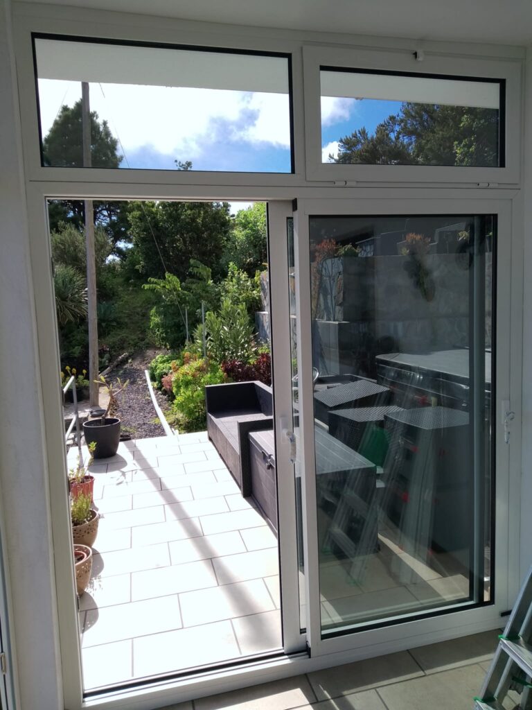 Cerramiento de terraza en aluminio en La Palma: luz, vistas y confort todo el año