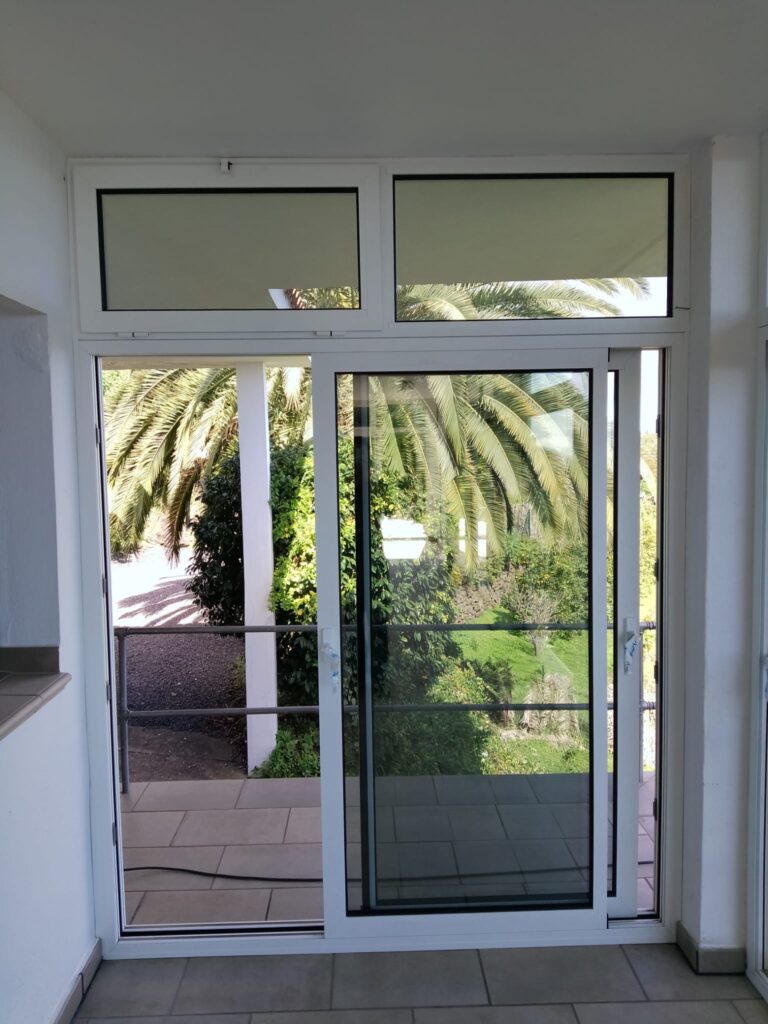 Cerramiento de terraza en aluminio en La Palma: luz, vistas y confort todo el año