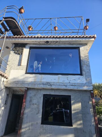 ventanal panorámico instalado en casa con vistas en La Palma