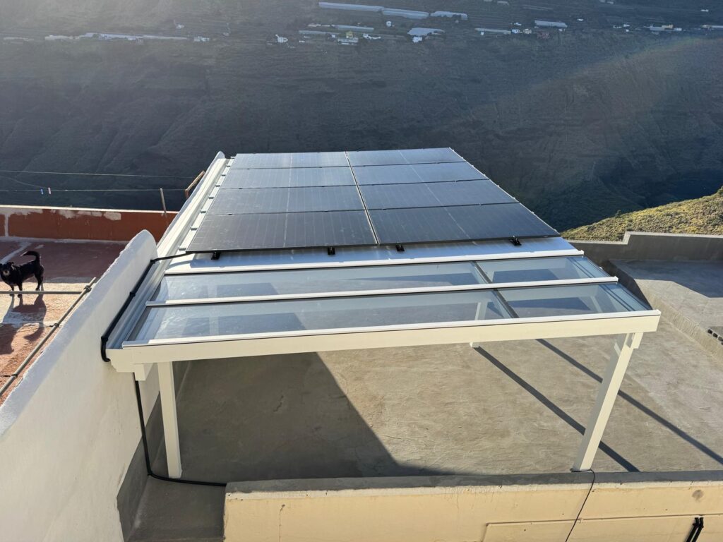Pérgola con fotovoltaica en La Palma 3 Pérgola con fotovoltaica en La Palma