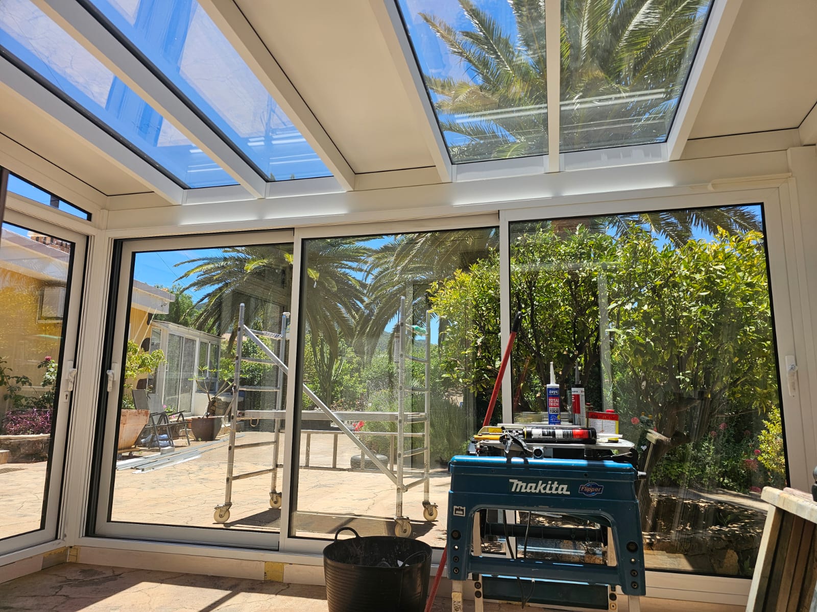 Maßgefertigtes Glasgewächshaus in einem Privathaus auf La Palma 8 invernaderodecristal rolfbenker