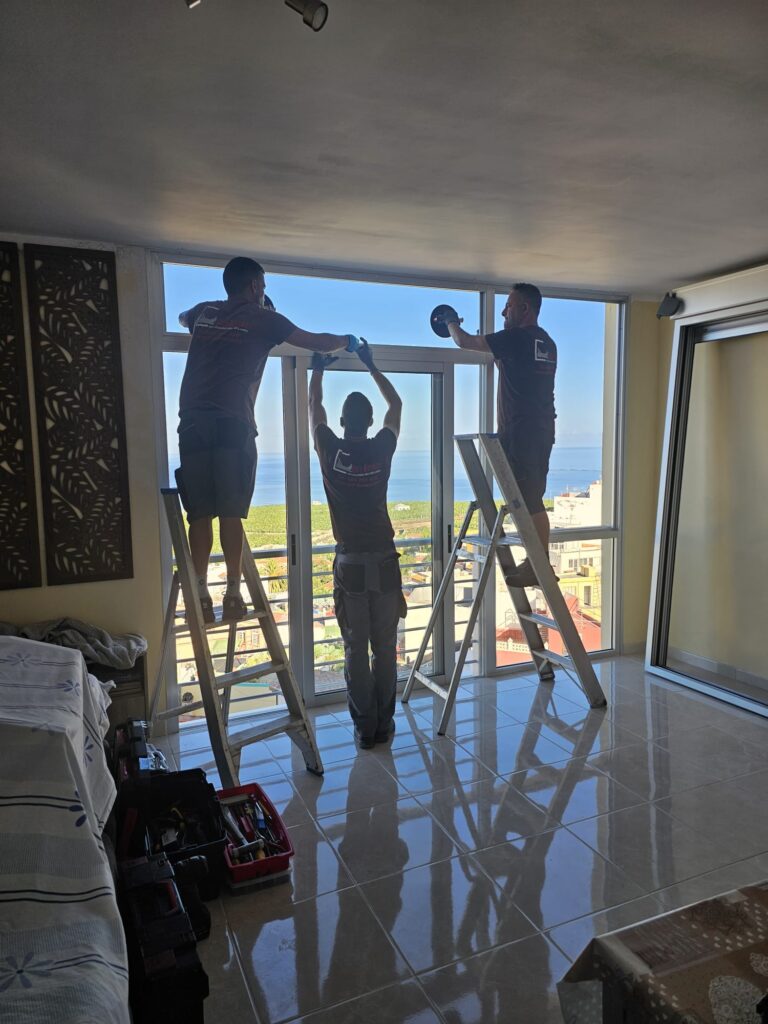 Renovación de un cerramiento a medida para disfrutar de más luz y mejores vistas 4 cerramiento a medida en La Palma 3