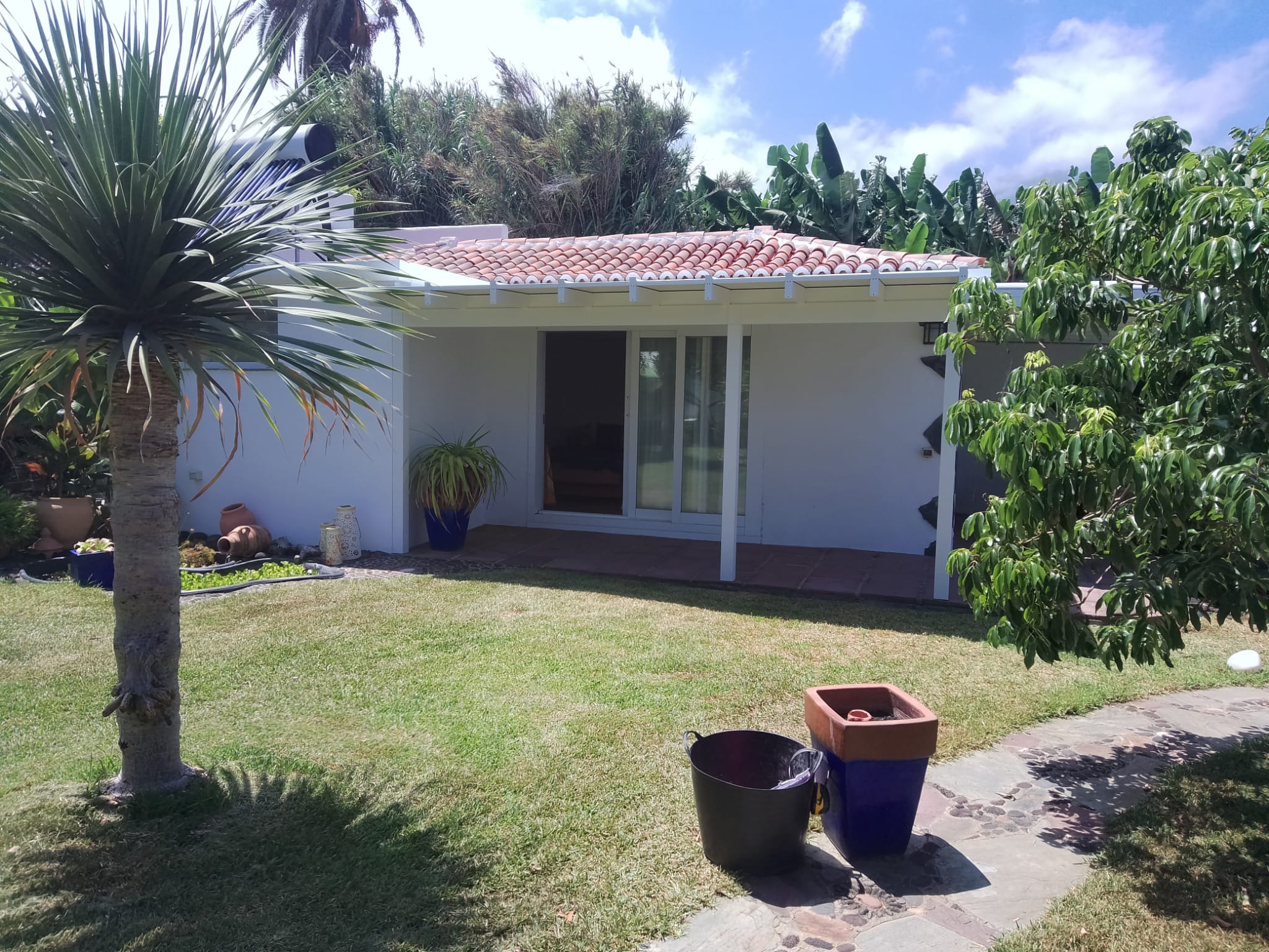 Pergola con panel sandwich Rolf Benker La Palma 7